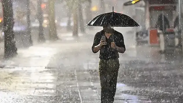 Meteoroloji'den 15 il için sarı kodlu uyarı! Kuvvetli yağış ve fırtına bekleniyor