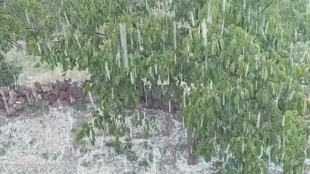 Meteorolojinin uyardığı Çankırı'da dolu yağışı etkili oldu