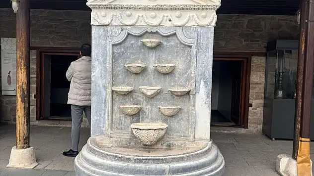 Mevlana Türbesi'ndeki Bu Sırrı Kimse Bilmiyor! 1-2-3-2-1 Diziliminin Anlamı Ne?