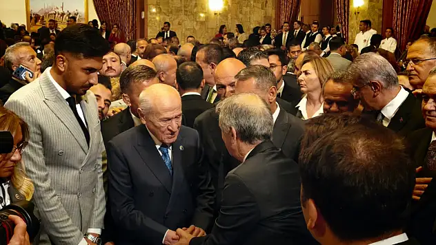 MHP Lideri Bahçeli: 'Yeni Partinin Cumhurbaşkanımız salondayken ayrılması siyasi açıdan doğru olmamıştır'