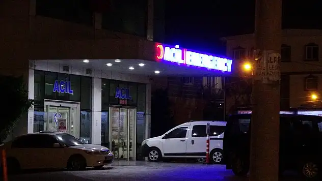Mide ameliyatından öldü! Ailesi hastaneyi bastı!