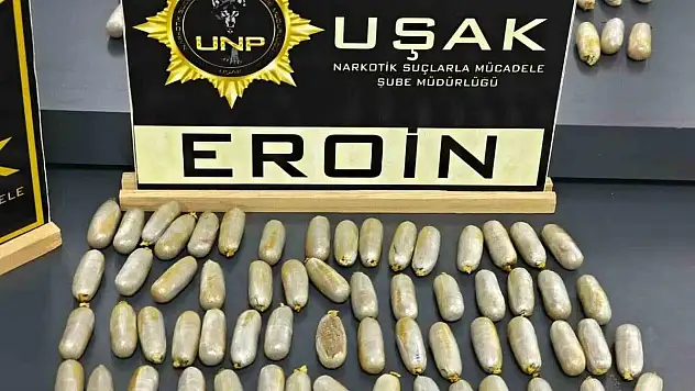 Midelerinde eroin taşıyan iki şüpheli tutuklandı