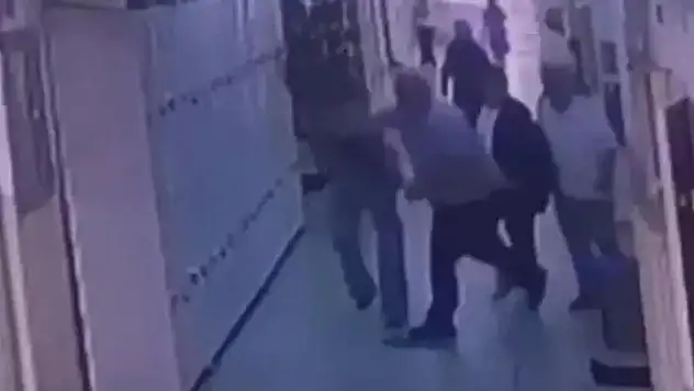 Milli Eğitim Bakanı Tekin, saldırıya uğrayan öğretmenle bir araya geldi