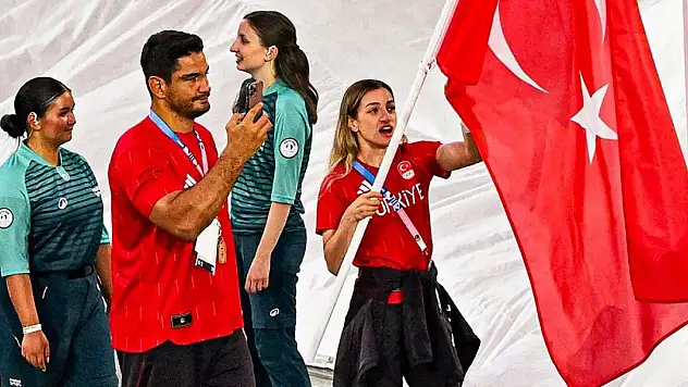 Milli sporculardan Paris'te 8 madalya