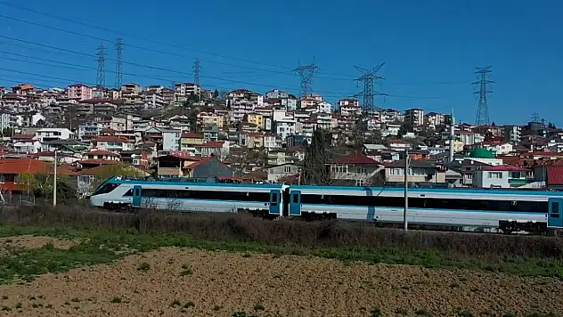 Milli tren saatte 240 kilometre hız testini geçti