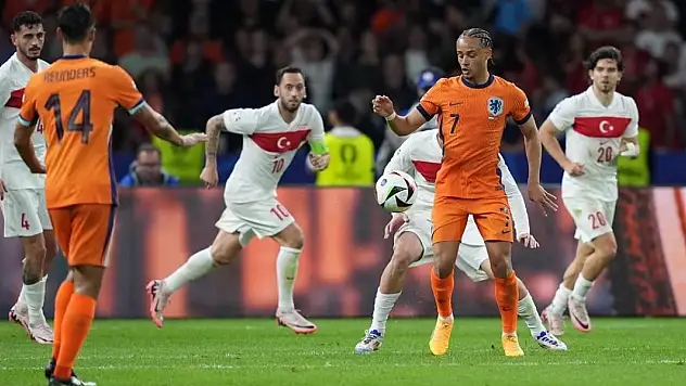 Milliler, Hollanda'ya kaybetti! Canınız sağ olsun çocuklar
