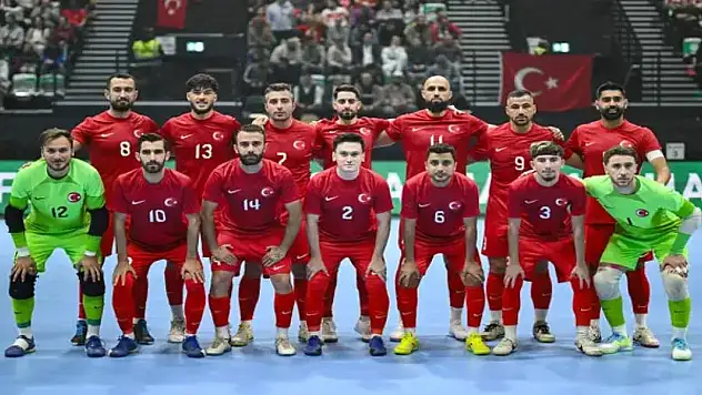 Milliler Polonya'ya mağlup