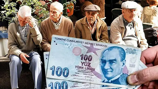 Milyonlarca emeklinin gözü bu haberde! Bayram ikramiyesinde zamlı formüller netleşti!