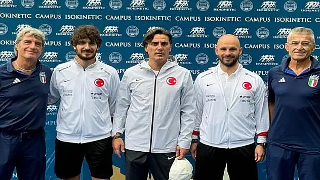 Montella, İtalya'da ders verdi