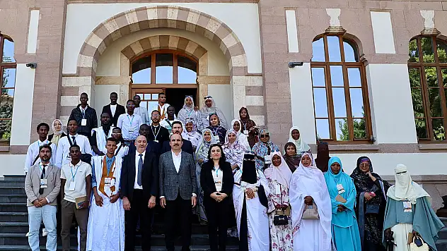 Moritanyalı heyet Başkan Altay'la buluştu
