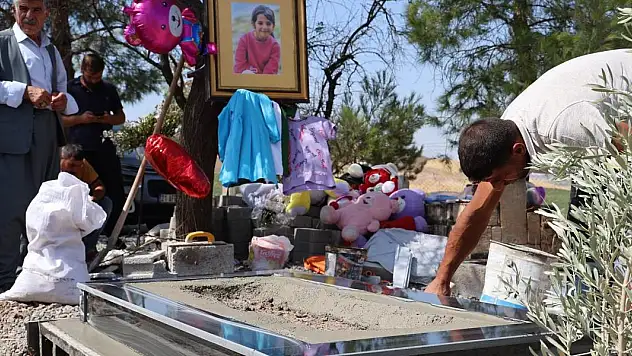 Narin'in mezarı yapıldı