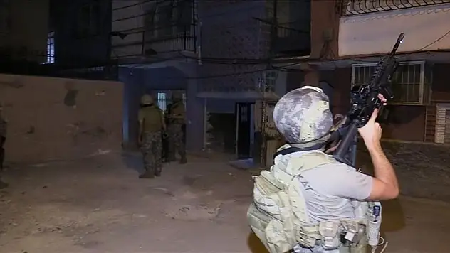 'Narkoçelik-22' operasyonlarında yakalanan 157 kişiden 56'sı tutuklandı