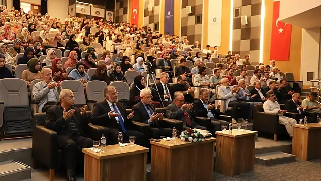Necmettin Erbakan Üniversitesi'nde yeni akademik yıl açılış töreni yapıldı