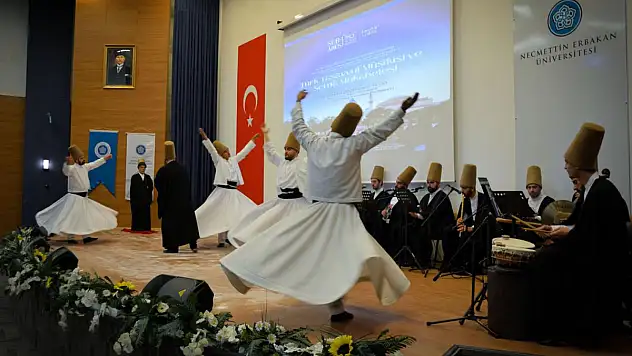 NEÜ'de Türk Tasavvuf Mûsikîsi ve Semâ İzleyicileri Mest Etti