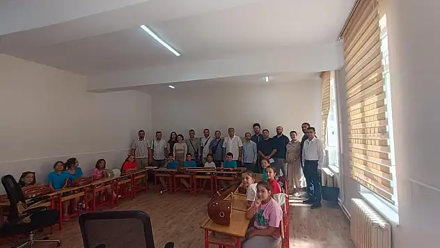 NEÜ'den Genç Sanatçılara Destek Eli