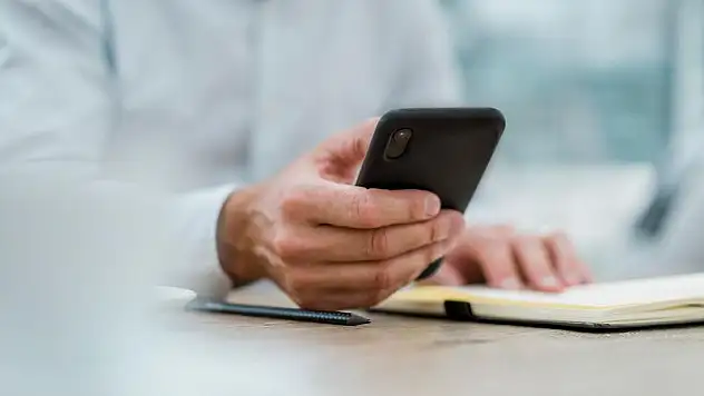O belediye telefon kullanımını 2 saatle sınırlayacak!