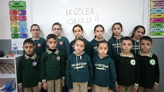 Öğretmenleri bile karıştırıyor: Muş'taki okulda 21 ikiz eğitim görüyor