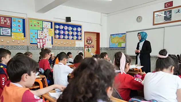 Öğretmenlerin il içi isteğe bağlı yer değiştirme sonuçları açıklandı