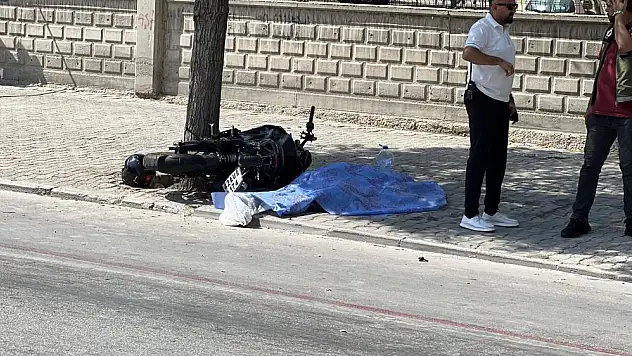 Önce bisikletliye, sonra ağaca çarptı! Konya'da dehşet zinciri ölüm getirdi!