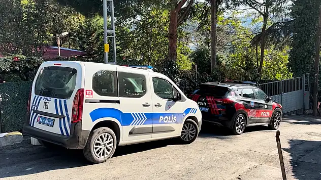 Önce kız arkadaşını vurdu sonra aynı silahla intihar etti!
