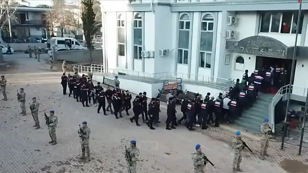 Organize suç örgütleri hücre kapanlarına takıldı! 76 şüpheli yakalandı