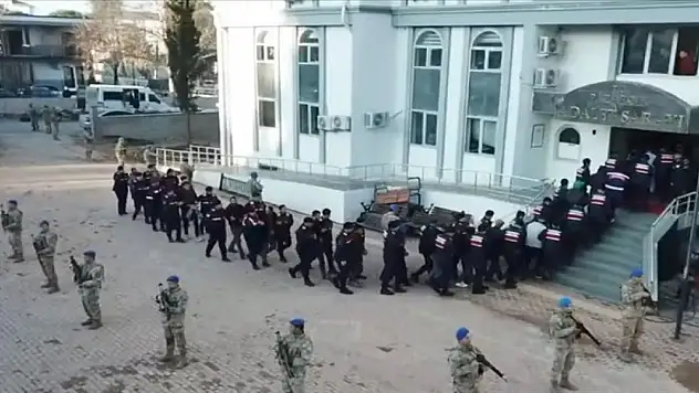 Organize suç örgütlerine yönelik 'Hücre' operasyonlarında 76 şüpheli yakalandı