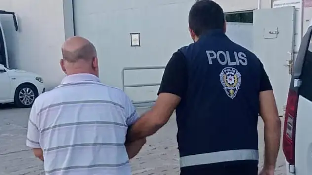 Otobüsteki altın bulunan çantayı çalan muavin tutuklandı