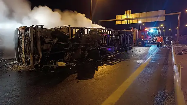 Otomobil, otobüs ve tırın karıştığı zincirleme kaza: 1 ölü, 19 yaralı!