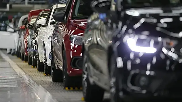 Otomobil piyasasında yeni hesap! ÖTV ile ilgili karar yayımlandı: Araç fiyatları değişecek mi?