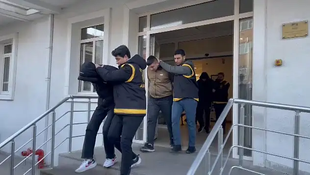 Oturup nasıl öldüreceklerinin planını yaptılar!