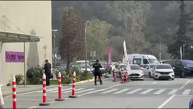 Oyuncak silahla televizyon binasına giren zanlı yakalandı