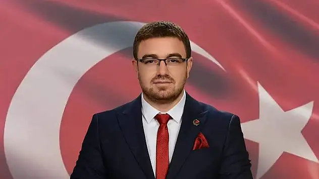 Özcan: Bu millet, tarih boyunca darbelere boyun eğmedi, eğmeyecek!