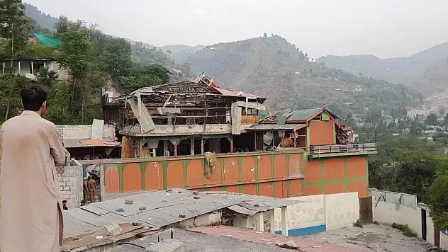 Pakistan: Hindistan'ın saldırıları nedeniyle 26 sivil hayatını kaybetti