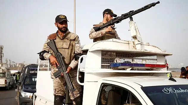 Pakistan ordusu Hindistan'a misilleme yaptı