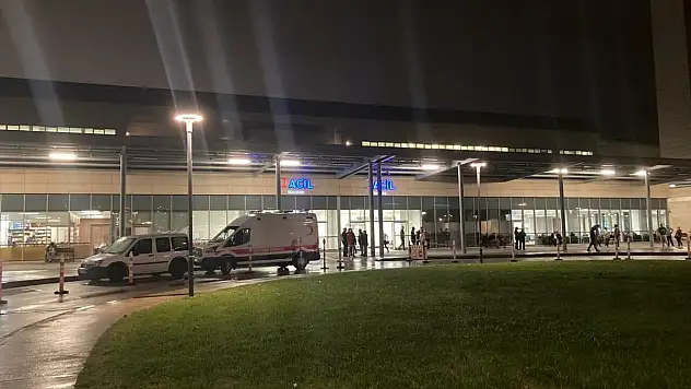 Parkta baygın bulunan 2 kız çocuğundan 1'i hayatını kaybetti