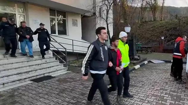 Parkta çocuğa cinsel istismar iddiasına 3 tutuklama