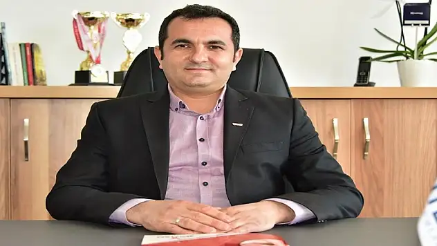 Pazarcı: Gazetecilerin yapıcı ve sağduyulu davranması demokrasimizi güçlendiriyor!