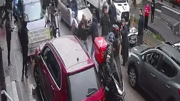Pendik'te yol verme kavgasında kan aktı: 1 ölü