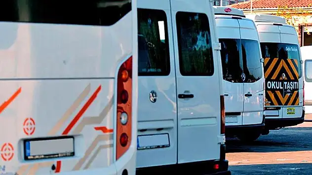 Personel servis araçlarında yaş sınırı 19'dan 21'e çıkarıldı
