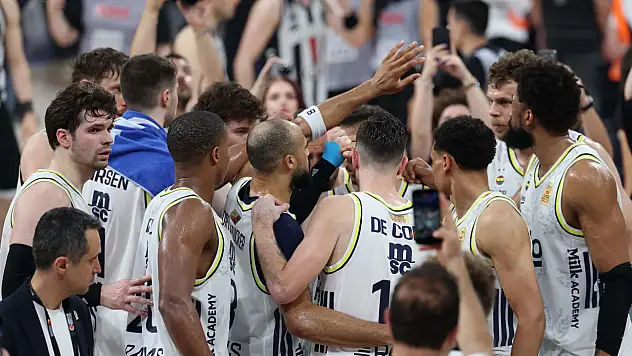 Potada şampiyon Fenerbahçe Beko
