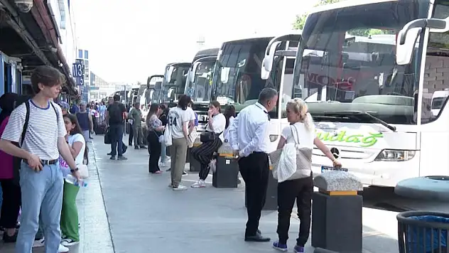 Ramazan Bayramı öncesi otobüs biletlerinin yüzde 90'ı tükendi