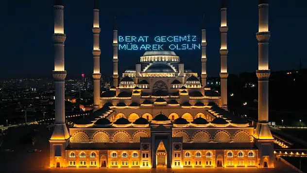 Ramazanın müjdecisi Berat Kandili bugün idrak edilecek