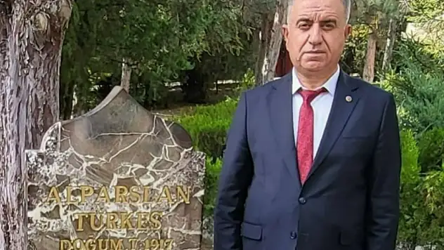 Remzi Karaarslan: Alparslan Türkeş'in fikirleri yolumuzu aydınlatıyor