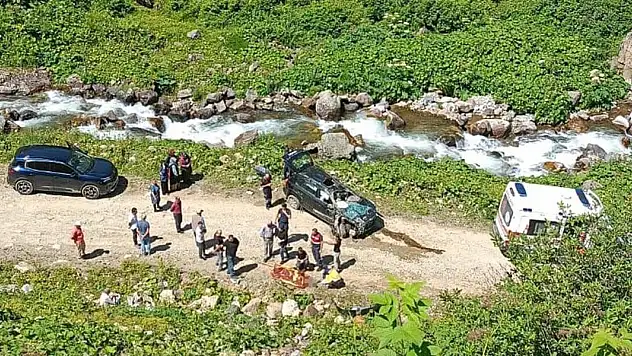 Rize'de cip uçuruma yuvarlandı: 2 ölü, 3 yaralı