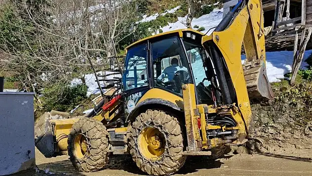 Rize'de heyelan nedeniyle 4 ev boşaltıldı