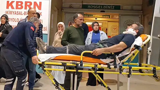 Römork halatı koptu, demir parçası yüzüne saplandı