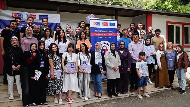 RTÜK öncülüğünde gençlerle siber zorbalık konuşuldu