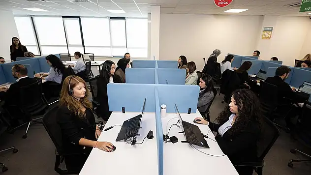 Sağlıkta doğru bilgiye 7/24 erişim: SABİM'e 2,1 milyon çağrı