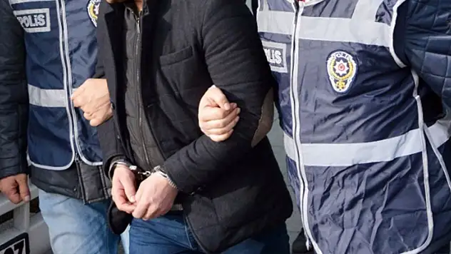 Sahte ekspertizle 687 kişiye vatandaşlık: 16 ilde 72 şüpheli yakalandı