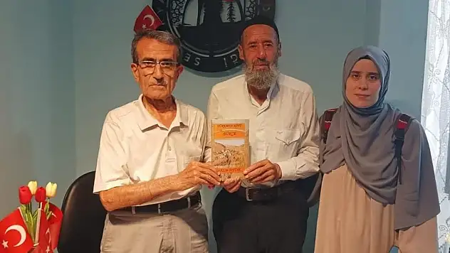 Şair-Yazar Öztürk, Selçukya'da Okurları İle Buluştu